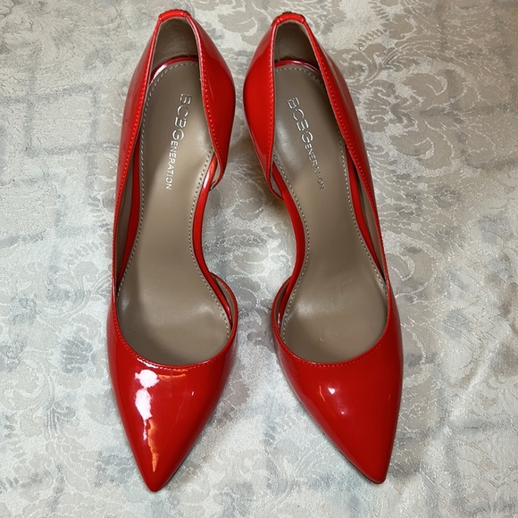 BCBGeneration Shoes - BCBGeneration Lenny Smooth Soft Patent Pumps - Pointed Toe Heels, Size 7 B - EUC